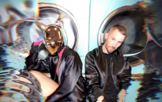 �Ƹ��� ��������, �׷��� ���� ���ε༭ ����Ƽ�� ���� ������ ��Busy Boy�� ���ͽ� ������ ������ ���� IP �� ����